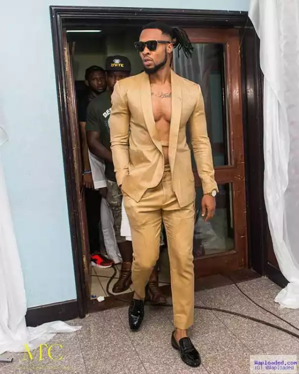 Photos: See The Outfit Singer Flavour Stepped Out In For GhanaMeetsNaija Event